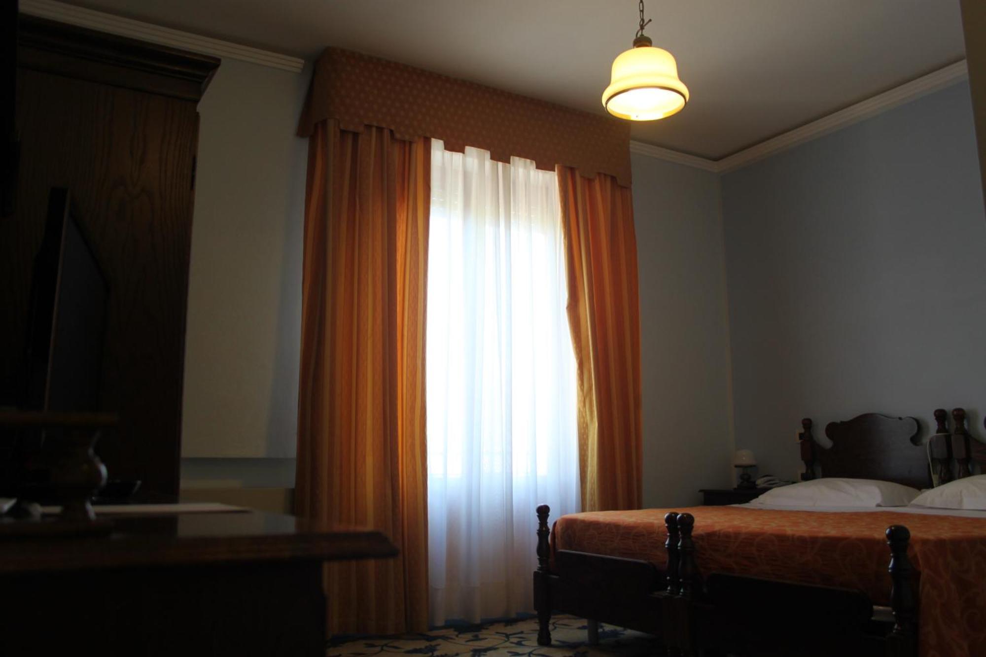 Hotel Girasole Civitanova Marche Zewnętrze zdjęcie
